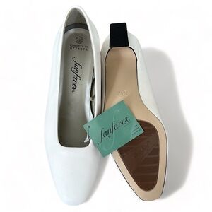 New Vintage Fanfares 7.5W White Christy Pumps Comfort First  2.25" Block Heel